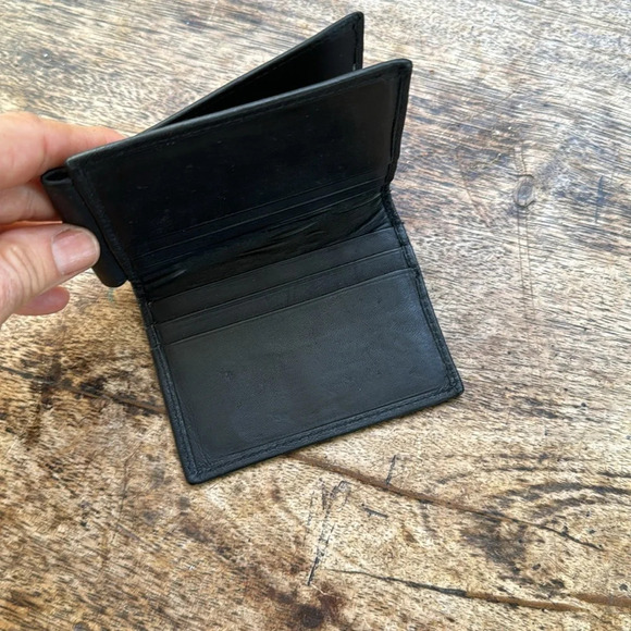 Butter soft black leather billfold wallet - Picture 3 of 7
